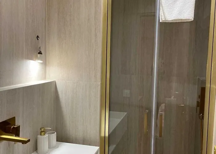 Modern -2bdr 6p - 300m From The Daire Antibes